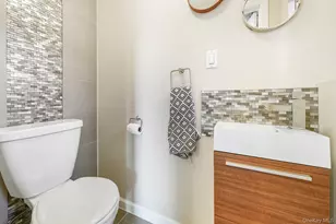 164 Drisler Ave, White Plains, NY 10607 - Photo 32