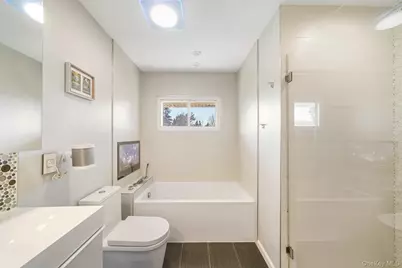 164 Drisler Avenue, White Plains, NY 10607 - Photo 22