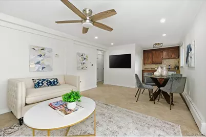 230 Sequams Lane Center, West Islip, NY 11795 - Photo 18