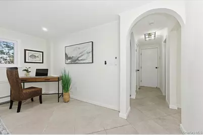 230 Sequams Lane Center, West Islip, NY 11795 - Photo 16