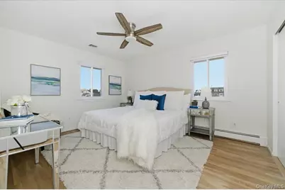 230 Sequams Lane Center, West Islip, NY 11795 - Photo 12