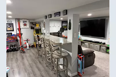 34 Beach Street, West Islip, NY 11795 - Photo 24