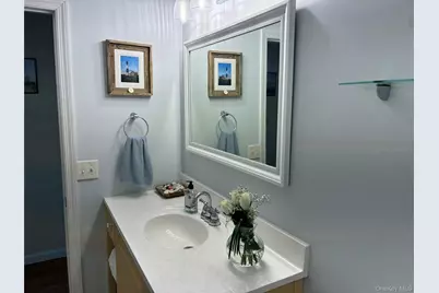 34 Beach Street, West Islip, NY 11795 - Photo 28