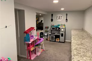 34 Beach St, West Islip, NY 11795 - Photo 16