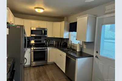 34 Beach Street, West Islip, NY 11795 - Photo 2