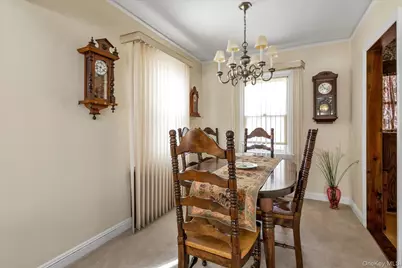 45 Sylvia Lane, New Hyde Park, NY 11040 - Photo 6