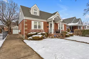 45 Sylvia Ln, New Hyde Park, NY 11040 - Photo 24