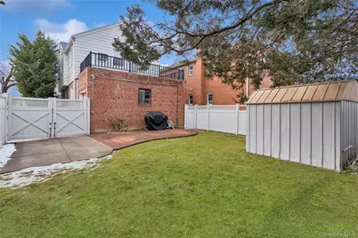 166-07 Union Turnpike, Fresh Meadows, NY 11366 - Photo 28