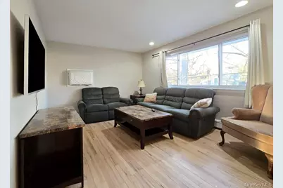 21A Thorney Avenue, Huntington Station, NY 11746 - Photo 18