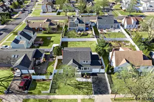 36 Cinque Dr, Farmingdale, NY 11735 - Photo 20