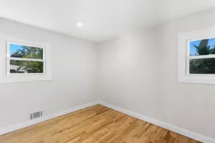 792 Glendale Rd, West Babylon, NY 11704 - Photo 14