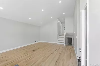 792 Glendale Road, West Babylon, NY 11704 - Photo 4