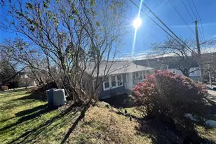 8 Maple Ave, Tarrytown, NY 10591 - Photo 2