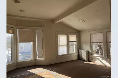 8 Maple Avenue, Tarrytown, NY 10591 - Photo 12