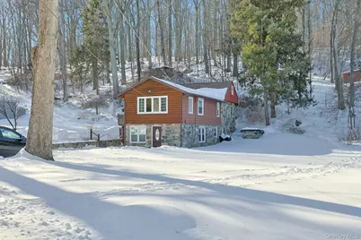 35 Barger Street, Putnam Valley, NY 10579 - Photo 2