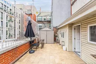 165 Elizabeth St, New York, NY 10012 - Photo 22