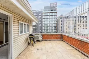 165 Elizabeth St, New York, NY 10012 - Photo 20