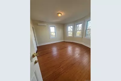 22 Clove Road, New Rochelle, NY 10801 - Photo 1