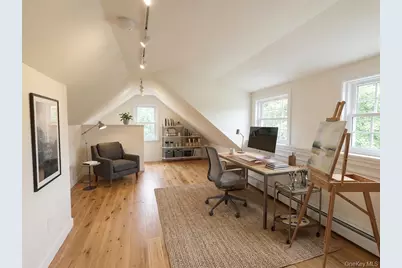 29 Richmond Avenue, Amityville, NY 11701 - Photo 12