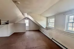 29 Richmond Ave, Amityville, NY 11701 - Photo 14