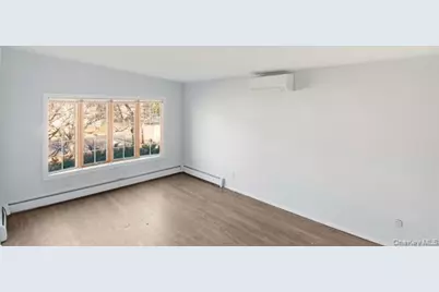 111 Schneider Lane, Hauppauge, NY 11788 - Photo 4