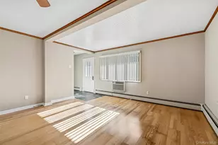 5 Haiti Ln, Coram, NY 11727 - Photo 12