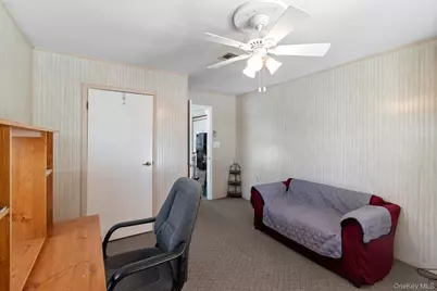 475 Stratford Lane, Ridge, NY 11961 - Photo 10