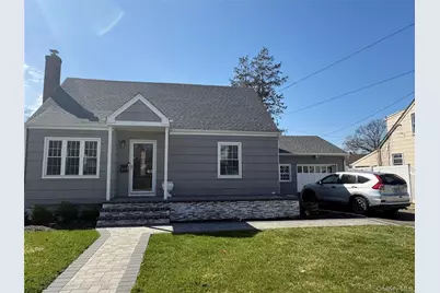 55 Dosoris Lane, Glen Cove, NY 11542 - Photo 2