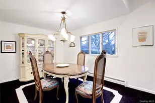 1066 Cedarhurst St, Valley Stream, NY 11581 - Photo 10