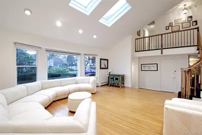 1066 Cedarhurst Street, Valley Stream, NY 11581 - Photo 8