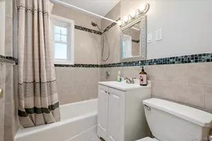 224-38 Kingsbury Ave, Bayside, NY 11364 - Photo 20