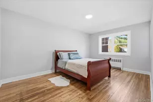 224-38 Kingsbury Ave, Bayside, NY 11364 - Photo 16