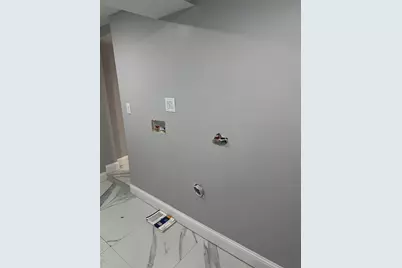 22404 95th Avenue, Queens Village, NY 11429 - Photo 16