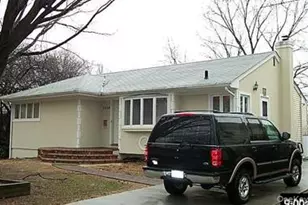 1298 Birch St, Uniondale, NY 11553 - Photo 2