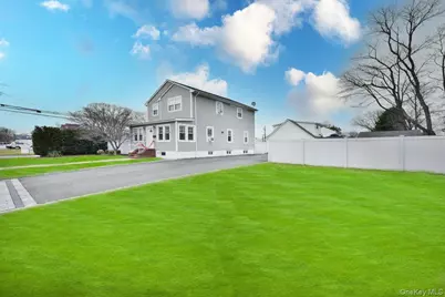 116 15th Avenue, West Babylon, NY 11704 - Photo 4