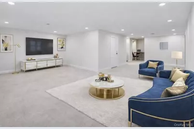 119 E Fulton Avenue, Roosevelt, NY 11575 - Photo 18