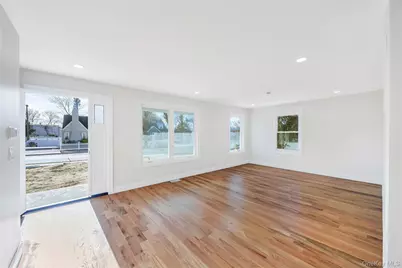 119 E Fulton Avenue, Roosevelt, NY 11575 - Photo 28