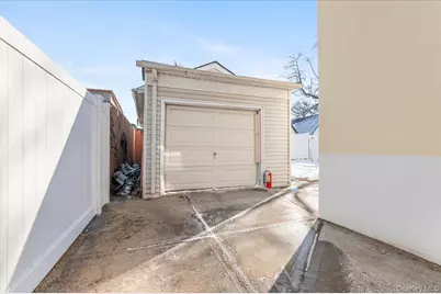 14411 223rd Street, Springfield Gardens, NY 11413 - Photo 32