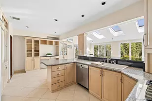 6 Luquer Rd, Manhasset, NY 11030 - Photo 10