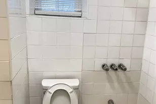 4433 Carpenter Ave, Bronx, NY 10470 - Photo 12