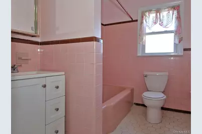 295 Gainsborg Avenue #2, West Harrison, NY 10604 - Photo 6