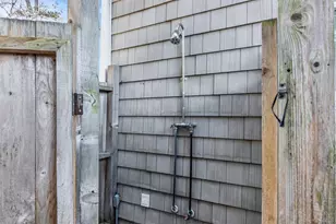 435 Luptons Point Rd, Mattituck, NY 11952 - Photo 16