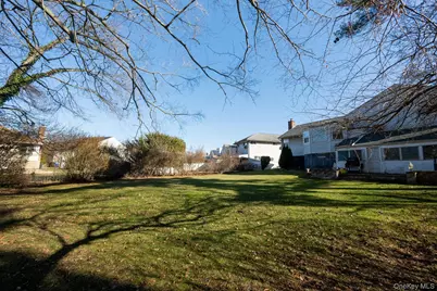 21 Norton Drive, Roosevelt, NY 11575 - Photo 2