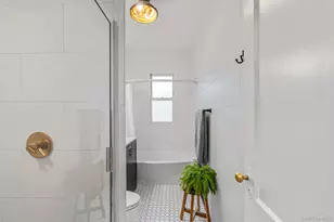 68-17 Groton St, Forest Hills, NY 11375 - Photo 10