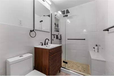 17-85 215 #14L, Bayside, NY 11360 - Photo 10