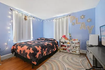 12 Charles Street, Bay Shore, NY 11706 - Photo 8