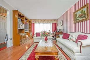 49 Amherst Dr, Massapequa, NY 11758 - Photo 6