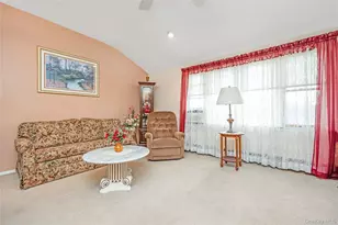 49 Amherst Dr, Massapequa, NY 11758 - Photo 18