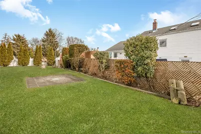 49 Amherst Drive, Massapequa, NY 11758 - Photo 28