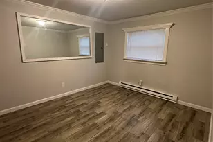 1 Huron Dr, Bay Shore, NY 11706 - Photo 12